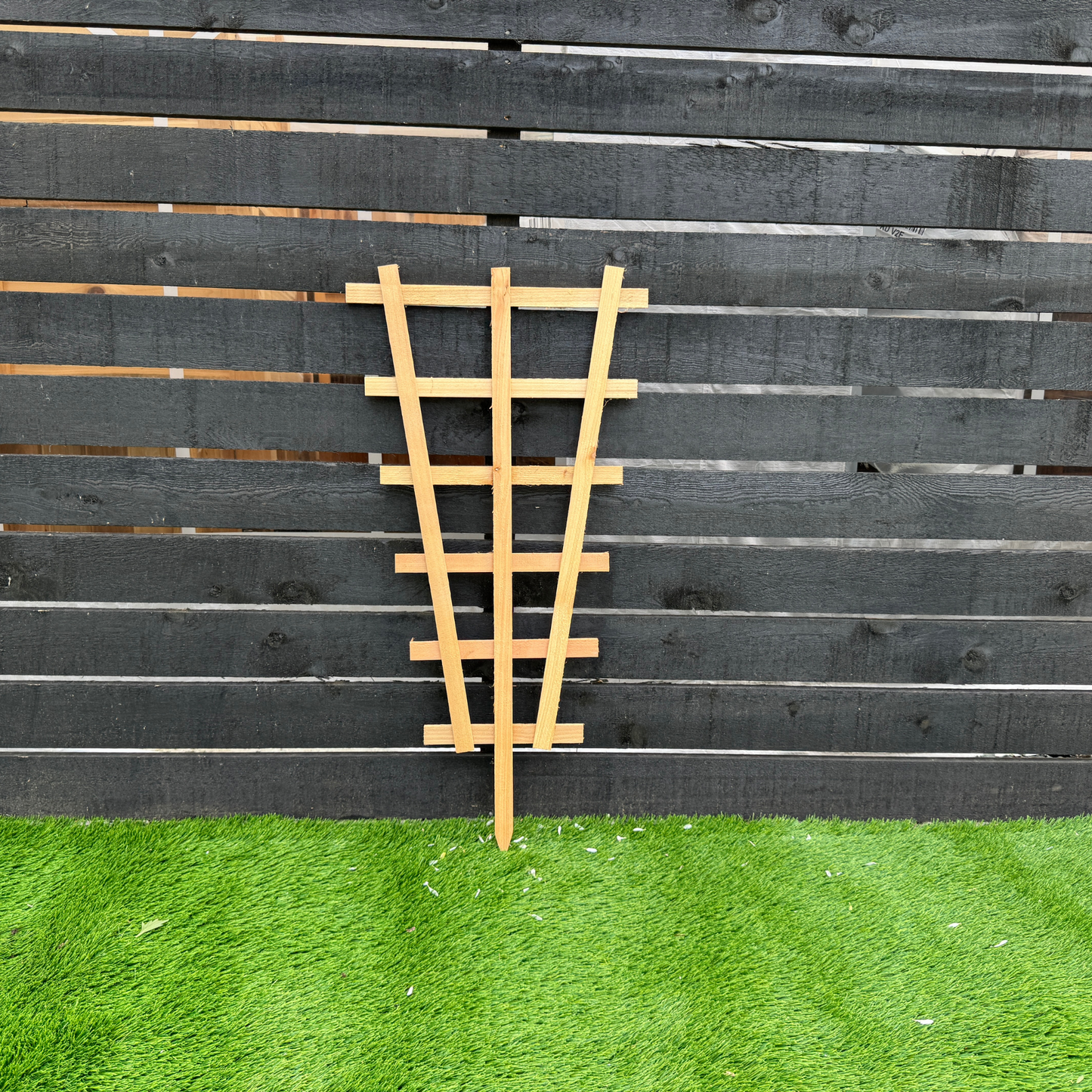 FT33 Pot Trellis - 33"H x 16.5"W