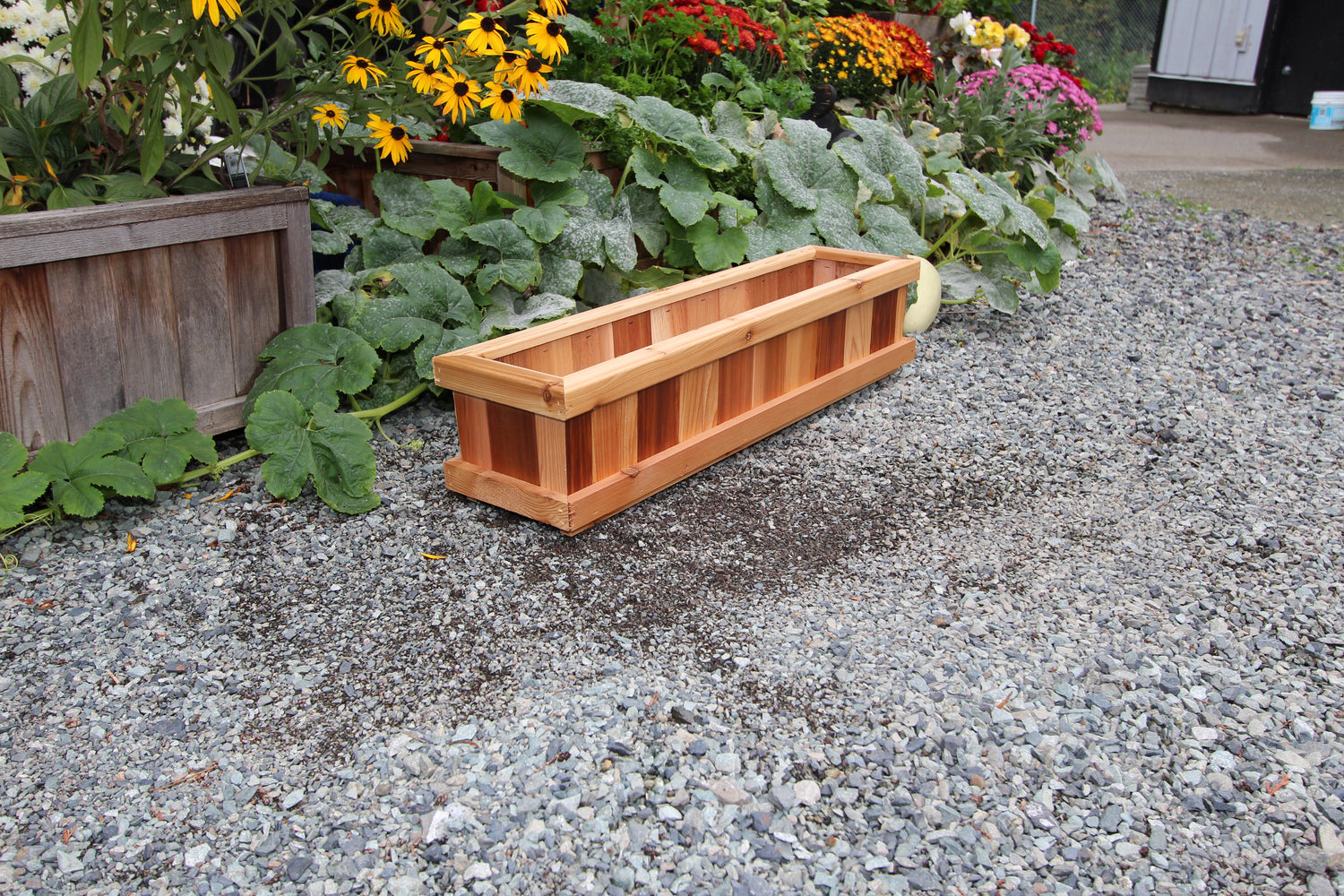 936 - 36″L x 9″W x 8″H – Red Cedar Flower Planter