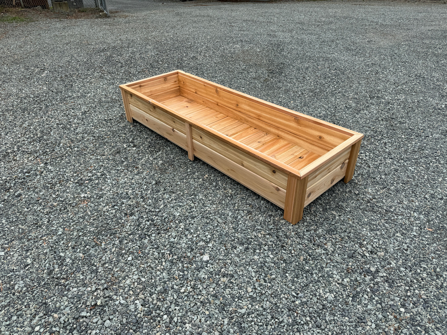 247215 - 72″L x 24″W x 15″H – Western Red Cedar Raised Garden Planter