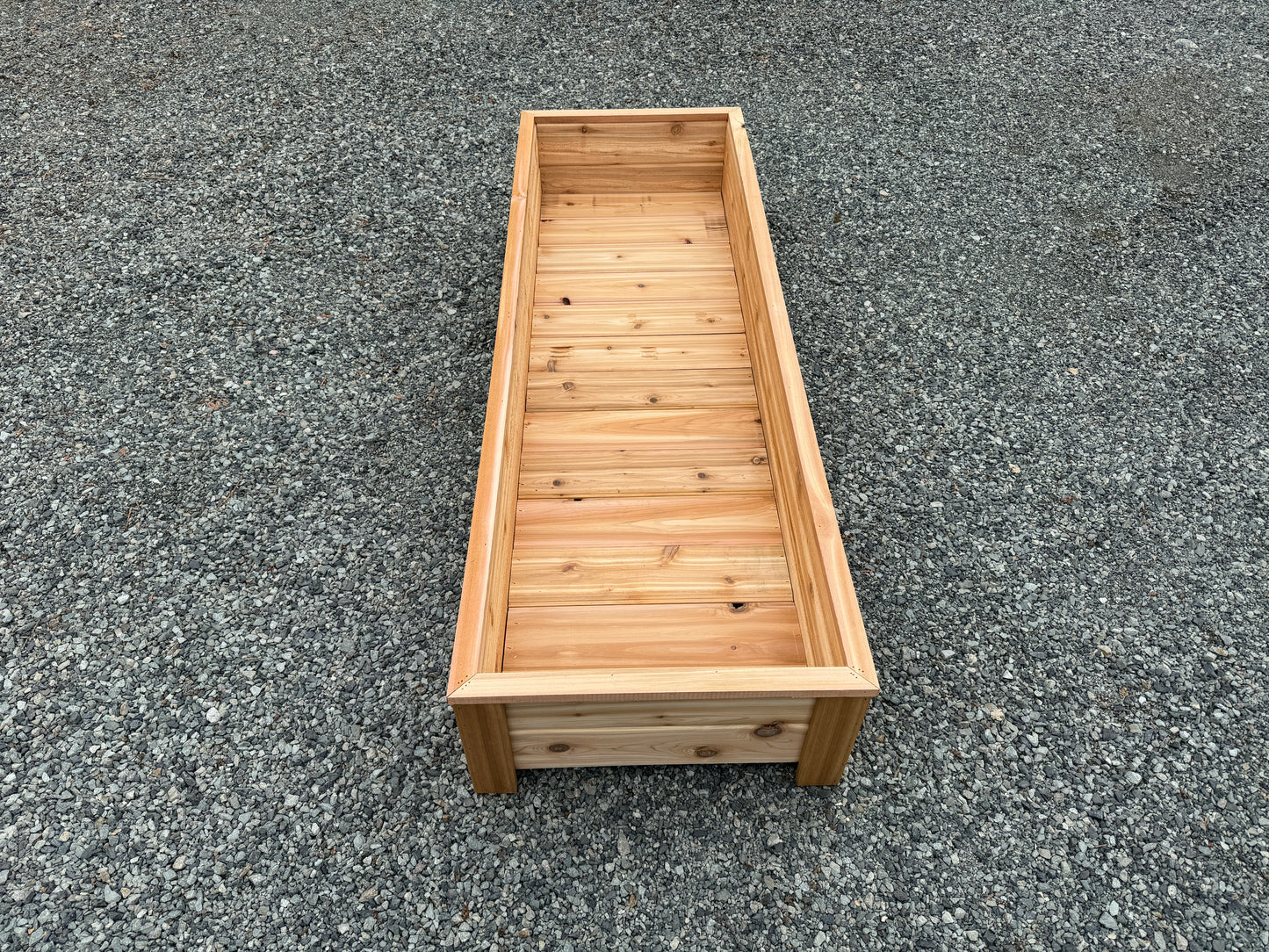 247215 - 72″L x 24″W x 15″H – Western Red Cedar Raised Garden Planter