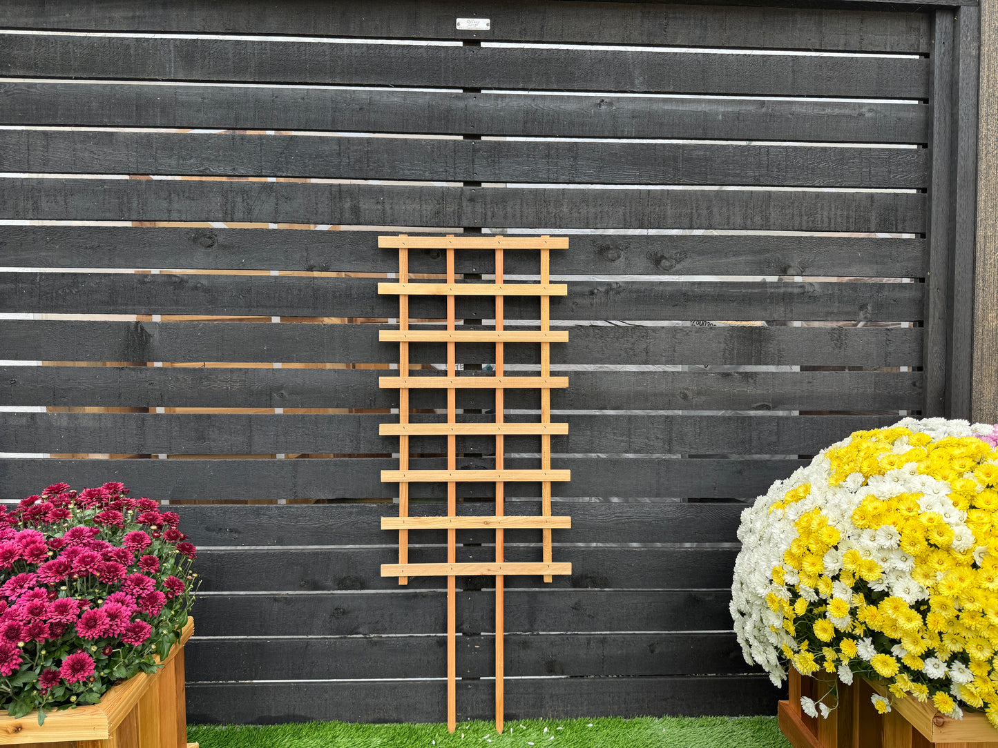 ST418 Straight Trellis - 48" Height x 18" Width