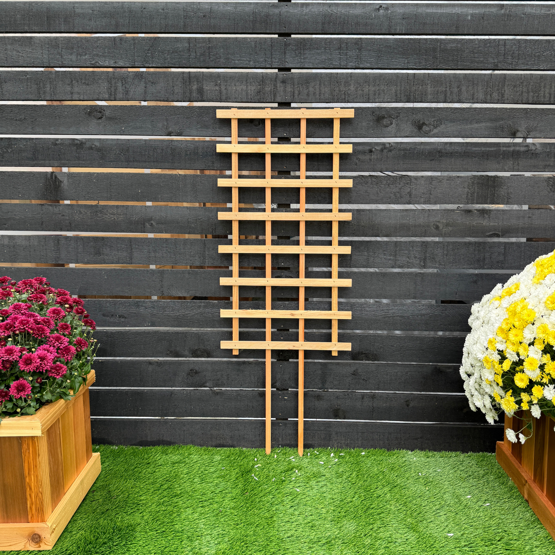 ST418 Straight Trellis - 48&quot; Height x 18&quot; Width